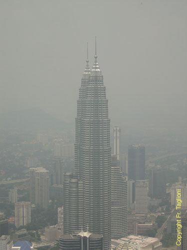 Petronas, Kual aLUmpur